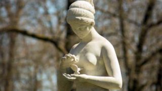 Статуя Психеи в Монплезирском саду