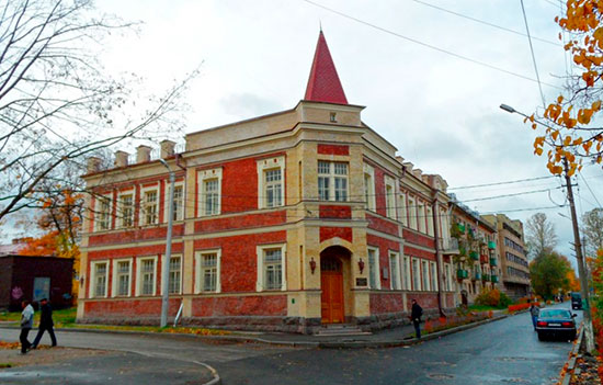 Краеведческий музей города Ломоносова